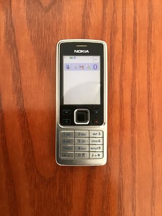 Cellulare Nokia 6300 Argento/Nero Batteria Nuova