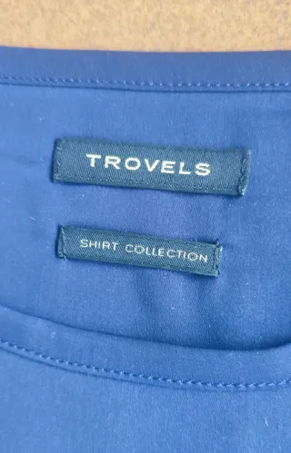 Blusa elegante azul manga larga