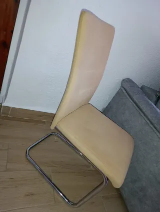 Juego de 4 sillas de comedor beige