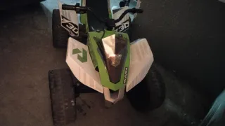 Quad eléctrico infantil 730 Race