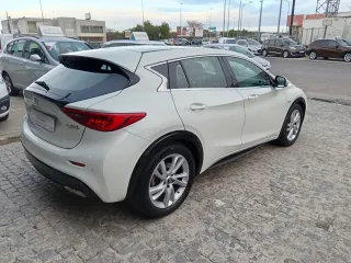 Infiniti Q30 2017