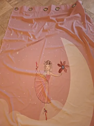 Cortinas de tela con unicornio rosa