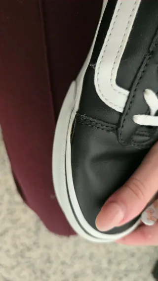 Zapatillas Vans Negras con Blanco