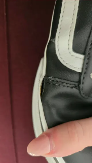 Zapatillas Vans Negras con Blanco