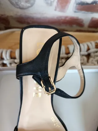 Sandalias Lodi Negras Talla 38 Gel