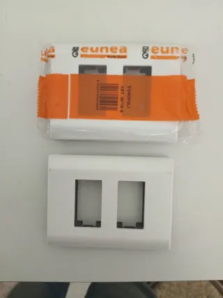 Marco Eunea para 2 interruptores,los dos 1.50eu