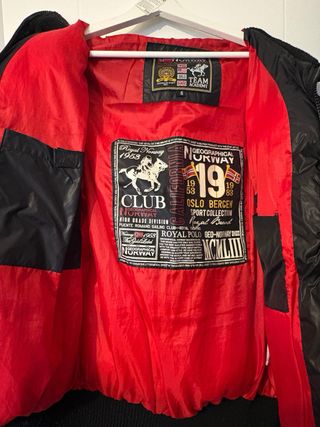 Chaqueta Polo Club Negra Roja