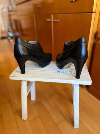Botines de piel negros T37