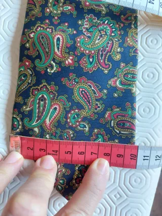 Cravatta uomo fantasia paisley