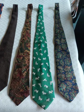 Cravatta uomo fantasia paisley