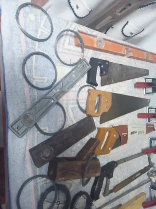 Herramientas de construcción varias