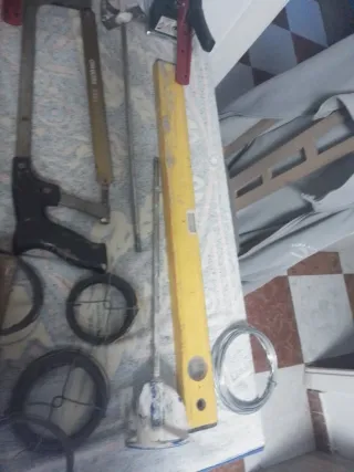 Herramientas de construcción varias