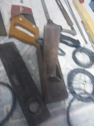 Herramientas de construcción varias