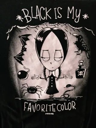 Camiseta Negra Black is My Favorite Color