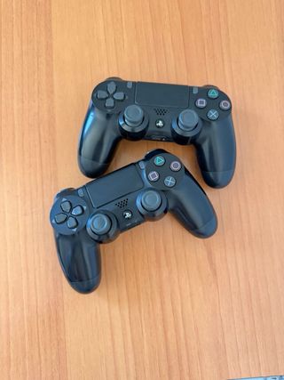 PS4 (PlayStation 4) Negra 1TB