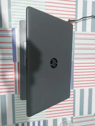 Portátil HP i7 7500