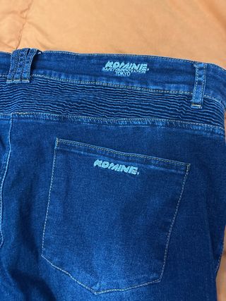 Pantalón vaquero moto Talla L (44-46)