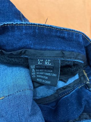 Pantalón vaquero moto Talla L (44-46)