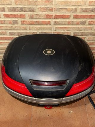 Suzuki GSF650SA Negra