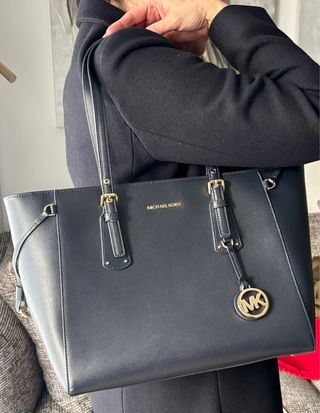 Bolso Michael Kors Piel Azul marino.