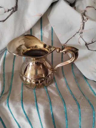 Jarra antigua de alpaca