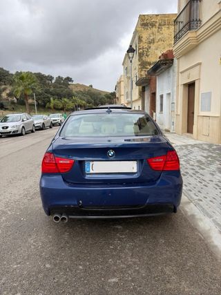 BMW 330d 2010