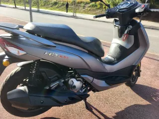Moto SYM HD 300