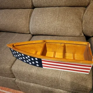 Estantería de pino forma de barco