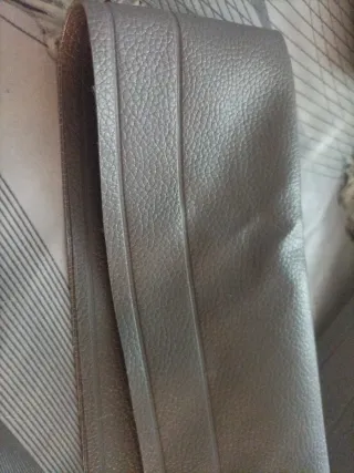 Burlete bajo puerta gris
