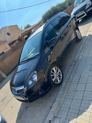 Opel Zafira family 2005