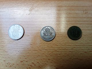 OFERTA: LOTE DE 24 MONEDAS EXTRANJERAS