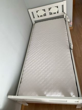 Cama infantil IKEA blanca