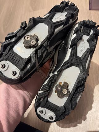 Zapatillas B'TWIN spinning negras y grises