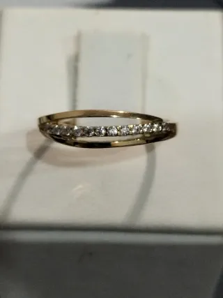 Anillo oro con circonitas chica nuevo