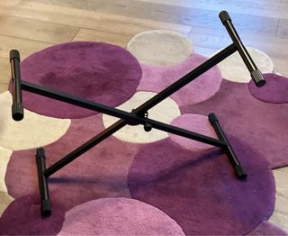 Piano Eléctrico Casio con Soporte y Banqueta