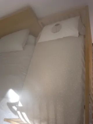 Cuna de madera IKEA + colchón