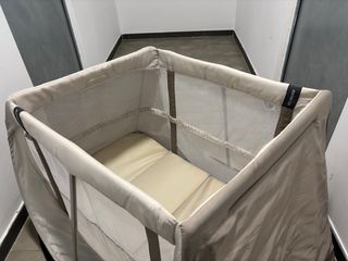 Cuna de viaje Aeromoov beige