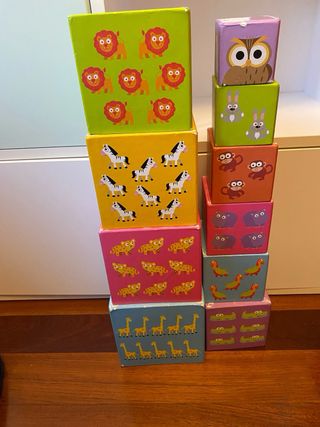 Juego de cubos apilables con números