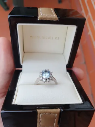 Anillo Oro Blanco Aquamarina y Diamantes Reales