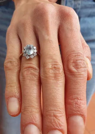 Anillo Oro Blanco Aquamarina y Diamantes Reales
