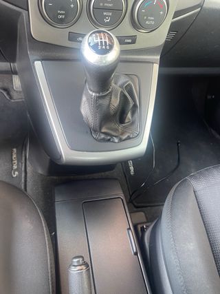 Mazda 5 año 2009. 2.0 crtd. 143 cv. 263 km