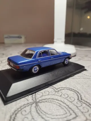 Mercedes-Benz 200D 1976 1:43