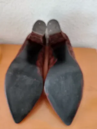 Zapatos de tacón marrones