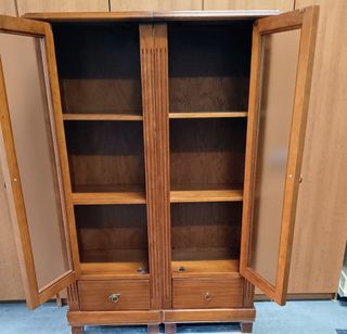 Vitrina madera cristal