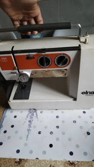 Máquina de coser Elna Lotus ZZ