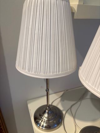 Juego de 2 lámparas de mesa plateadas
