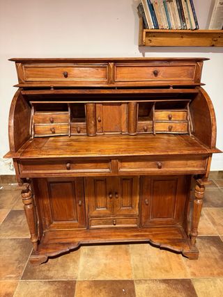 Secreter madera maciza clásico