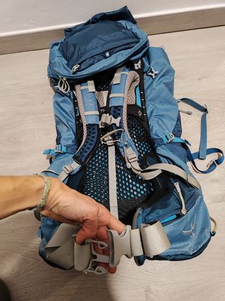 Mochila Osprey Aura 50L senderismo