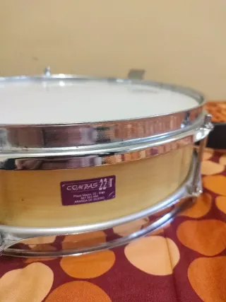 Caja de percusión NP con parche REMO