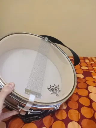 Caja de percusión NP con parche REMO